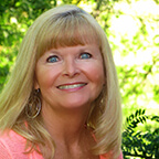 Sandy Woods headshot