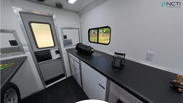 trailer-int Virtual fiber splicing trailer
